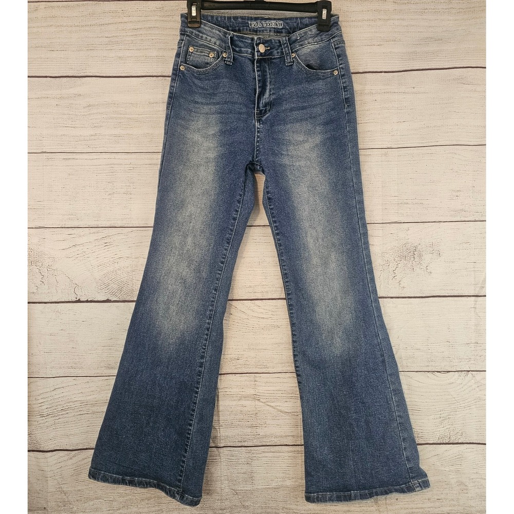 Urban Weekend Juniors 7 Flare Jeans Medium Wash Stretch 1547